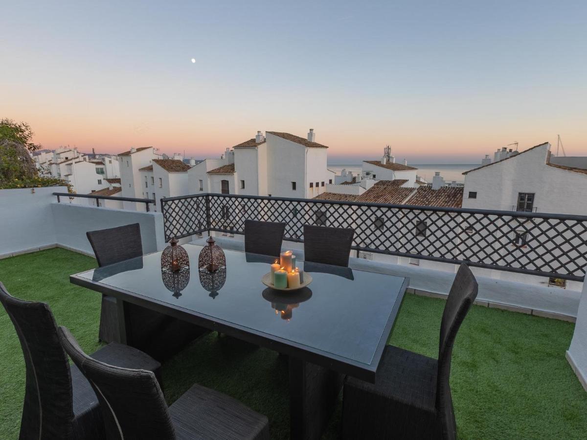 Vacation I Terrazas De Banus, Romantic, Jacuzzi, Pet-friendly, Cosy Duplex Penthouse, 2min Walk To Marina Appartamento *